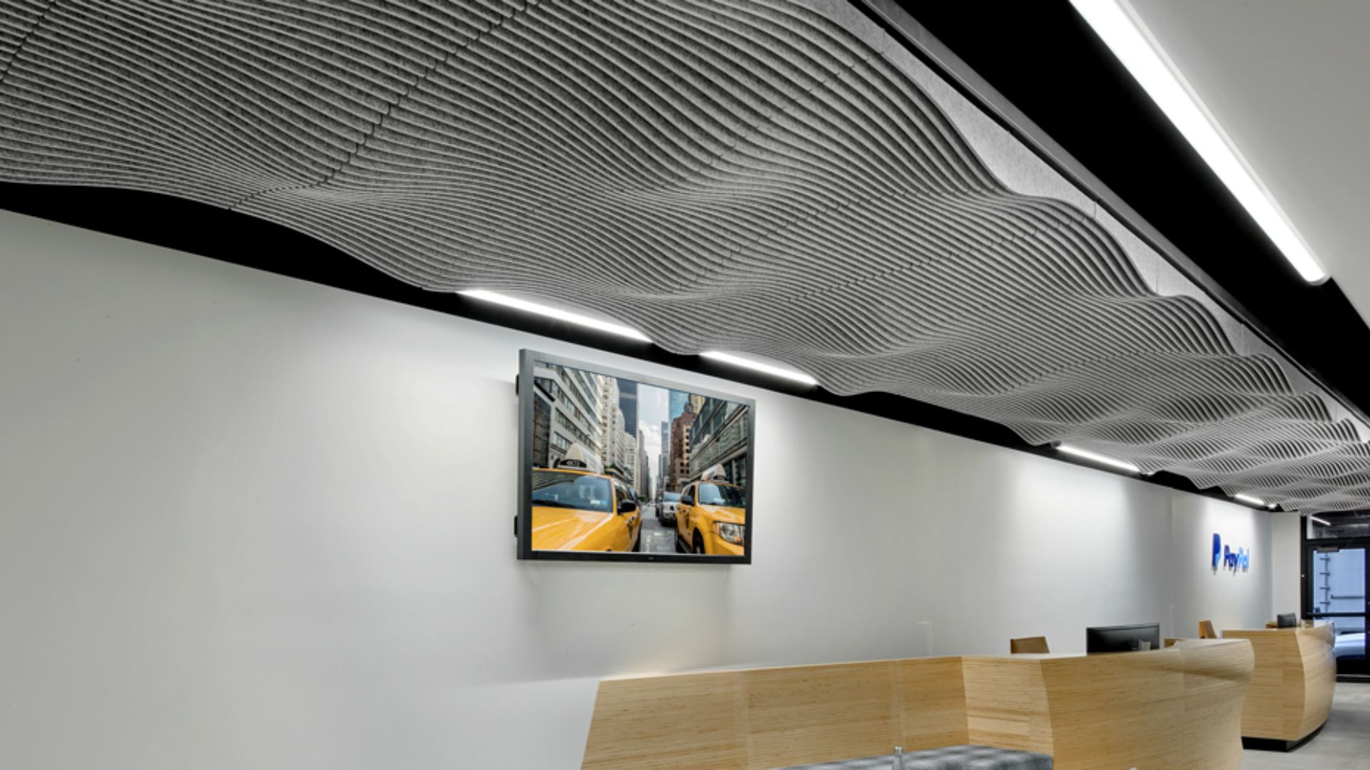 How Acoustic Ceiling Materials Improve Sound